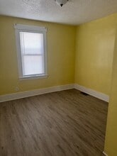 821 28th St in Bettendorf, IA - Building Photo - Building Photo
