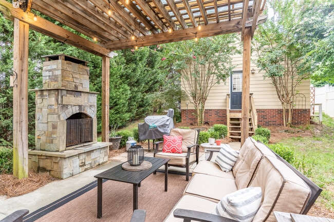 9712 Parcell St in Huntersville, NC - Building Photo - Building Photo