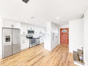 5716 Ferber St in San Diego, CA - Building Photo - Building Photo