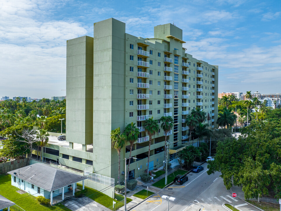 Seybold Pointe Condominium in Miami, FL - Building Photo