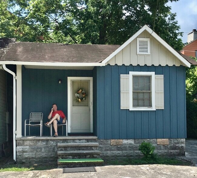 111 Woliss Ln, Unit 1 and 2 in Gatlinburg, TN - Building Photo - Building Photo