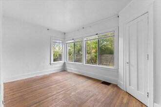 1410 Glynn Ct in Detroit, MI - Building Photo - Building Photo