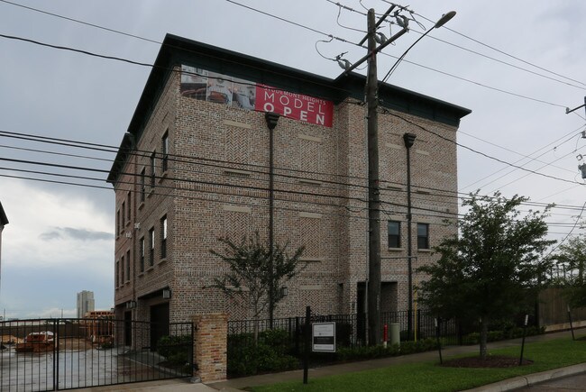 Broadstone Studemont Broadstone Studemont in Houston, TX - Building Photo - Building Photo