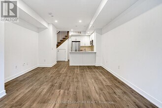 3492 Widdicombe Way in Mississauga, ON - Building Photo - Building Photo