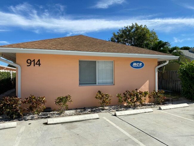 914 N J St in Lake Worth Beach, FL - Building Photo - Building Photo