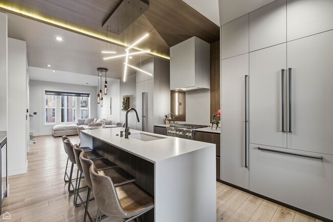 1236 N Cleaver St, Unit #3 in Chicago, IL - Building Photo - Building Photo