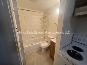 29 Chamberlain St in Brewer, ME - Building Photo - Building Photo