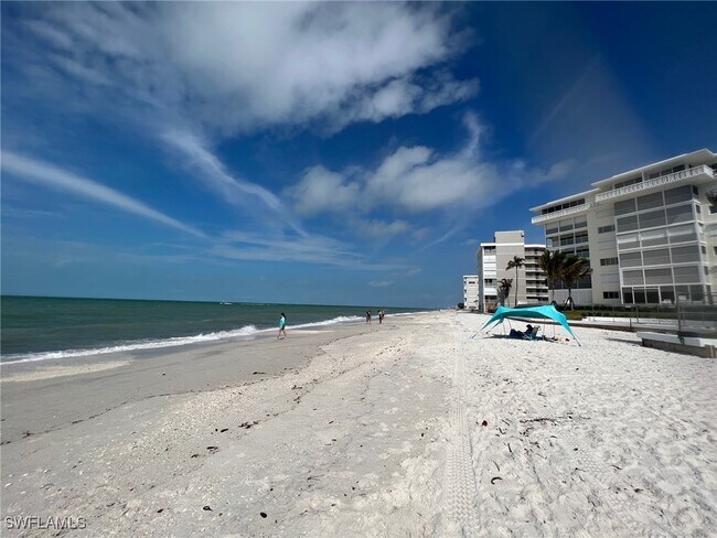 3420 Gulf Shore Blvd N in Naples, FL - Building Photo - Building Photo
