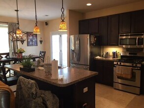 322 Weeping Willow Way in Charleston, SC - Building Photo - Building Photo