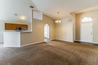 433 Hammerstone Ave in Haines City, FL - Foto de edificio - Building Photo