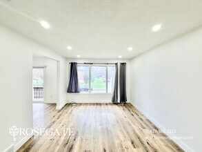 305 Lorne Ave in Kitchener, ON - Building Photo - Building Photo