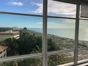 631 Alhambra Rd in Venice, FL - Building Photo - Building Photo