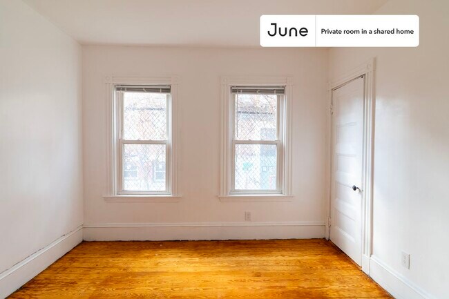 Room in Shared 4 bed/1 bath home in Boston, MA - Building Photo - Building Photo