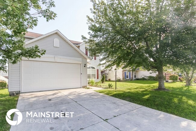 11031 Fall Dr in Indianapolis, IN - Foto de edificio - Building Photo