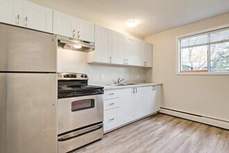 Harvest Apartments in Camrose, AB - Building Photo - Building Photo