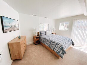 2404 Chatsworth Blvd in San Diego, CA - Building Photo - Building Photo