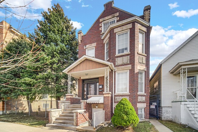 property at 3015 S 49th Ave
