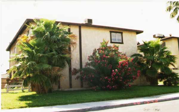 1529 Cobb Ln in Las Vegas, NV - Building Photo - Building Photo