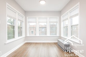 1454 W Winnemac Ave, Unit #3W in Chicago, IL - Building Photo - Building Photo