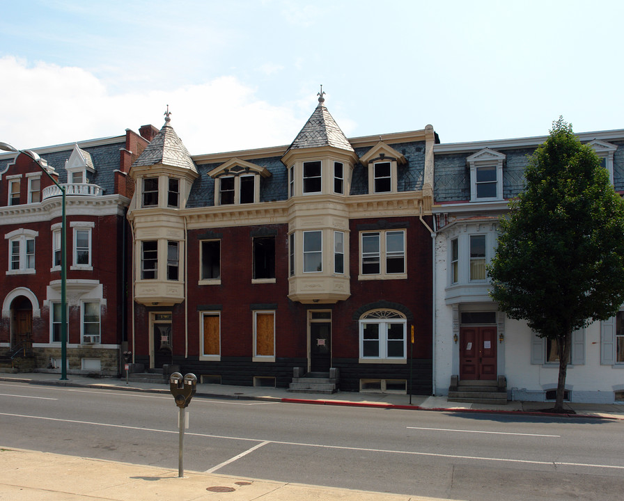 136 S Potomac St in Hagerstown, MD - Building Photo