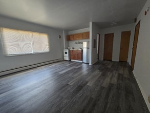 6166 S Packard Ave in Cudahy, WI - Building Photo - Building Photo