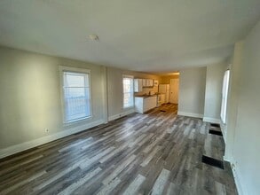 3957 Trevor Ave in Cheviot, OH - Building Photo - Building Photo