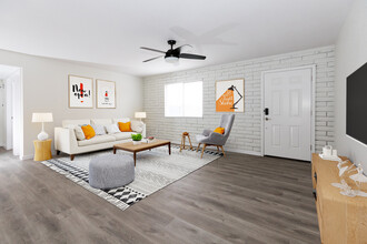 85 W Willetta St, Unit 4 in Phoenix, AZ - Building Photo - Building Photo