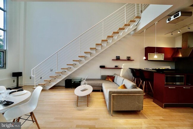 2410 17th St NW in Washington, DC - Building Photo - Building Photo