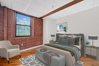 222 Williams St E, Unit 104 in Glastonbury, CT - Building Photo - Building Photo
