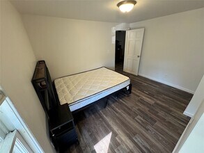 127 Baker St in Johnson City, NY - Building Photo - Building Photo
