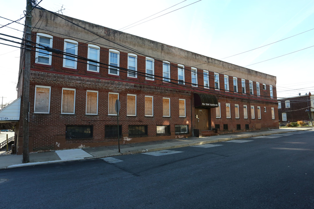 Pine Street Apartments in Darby, PA - Building Photo