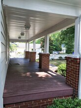 410 W Main St in Carrboro, NC - Building Photo - Building Photo