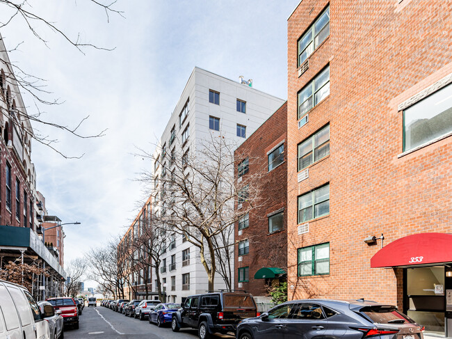 The Left Bank in New York, NY - Foto de edificio - Building Photo