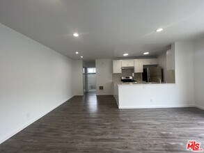 1531 N Detroit St in Los Angeles, CA - Building Photo - Building Photo