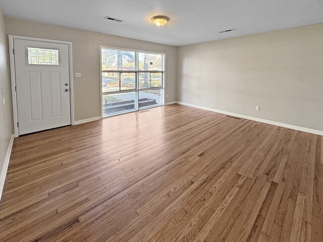 1707 Buena Vista Cir SE in Decatur, AL - Building Photo - Building Photo