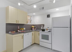 1516 Bonnie Brae St in Houston, TX - Building Photo - Building Photo