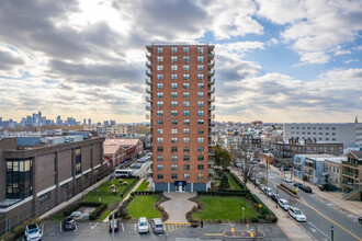 The Lenox in Union City, NJ - Building Photo - Building Photo