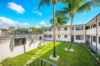 1330 W 29th St in Hialeah, FL - Building Photo - Building Photo