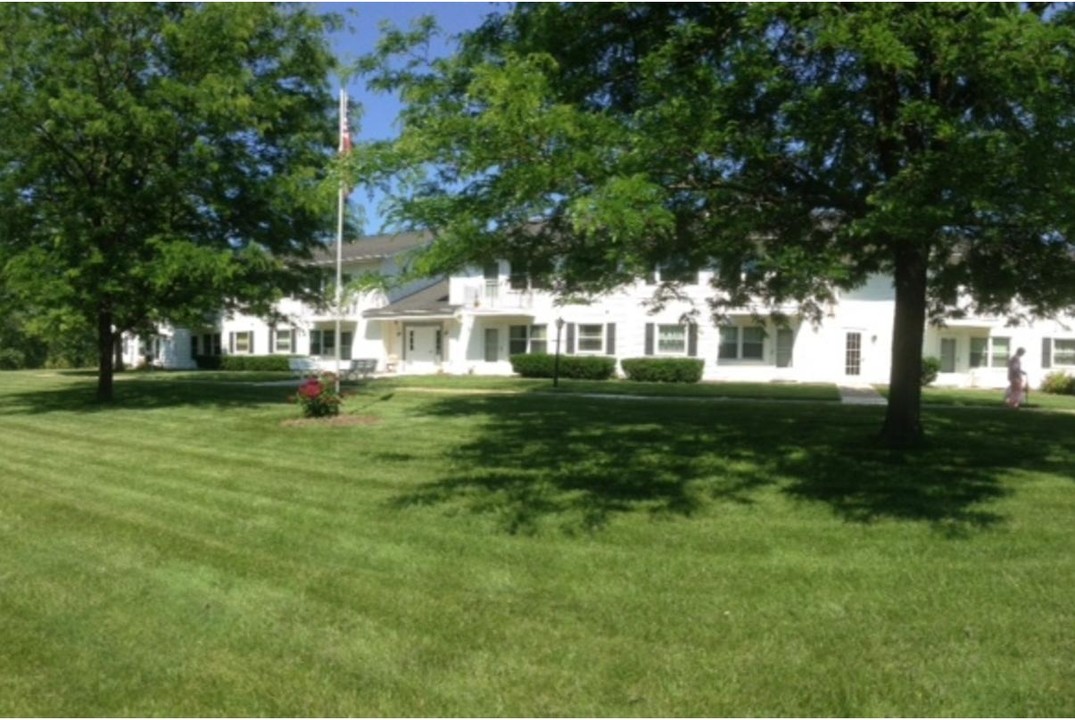 Wilson Country Estates in Wilson, NY - Building Photo