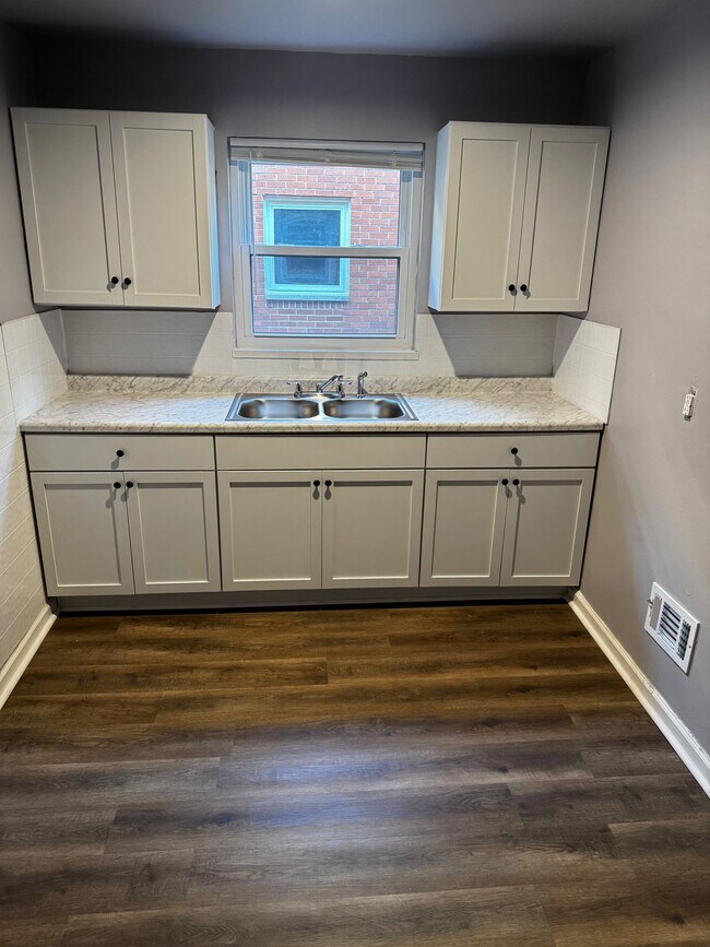 1921 W Grand Ave in Dayton, OH - Building Photo - Building Photo