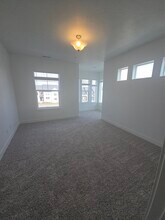 6512 Skyline Lp Ln in Herriman, UT - Building Photo - Building Photo