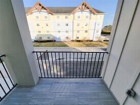 7703 Earl Rudder Wy in Houston, TX - Building Photo