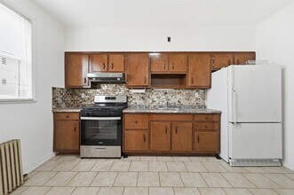 182 Avenue F in Bayonne, NJ - Building Photo - Building Photo