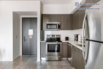 230 NE 4th St in Miami, FL - Building Photo - Building Photo