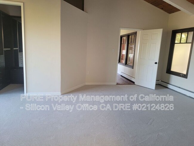 24791 Northcrest Ln in Los Altos Hills, CA - Building Photo - Building Photo