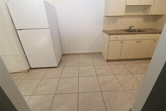 1828 NW 19th St in Miami, FL - Building Photo - Building Photo