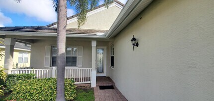 122 NW Swann Mill Cir in Port St. Lucie, FL - Building Photo - Building Photo