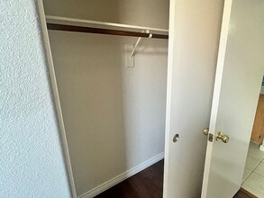9542 Sun Drop Ct in Las Vegas, NV - Building Photo - Building Photo