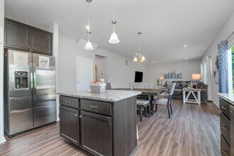 1392 Soaring Way in Maineville, OH - Building Photo - Building Photo