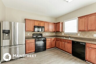 5664 Wakehurst Dr, Unit 801 in Atlanta, GA - Building Photo - Building Photo